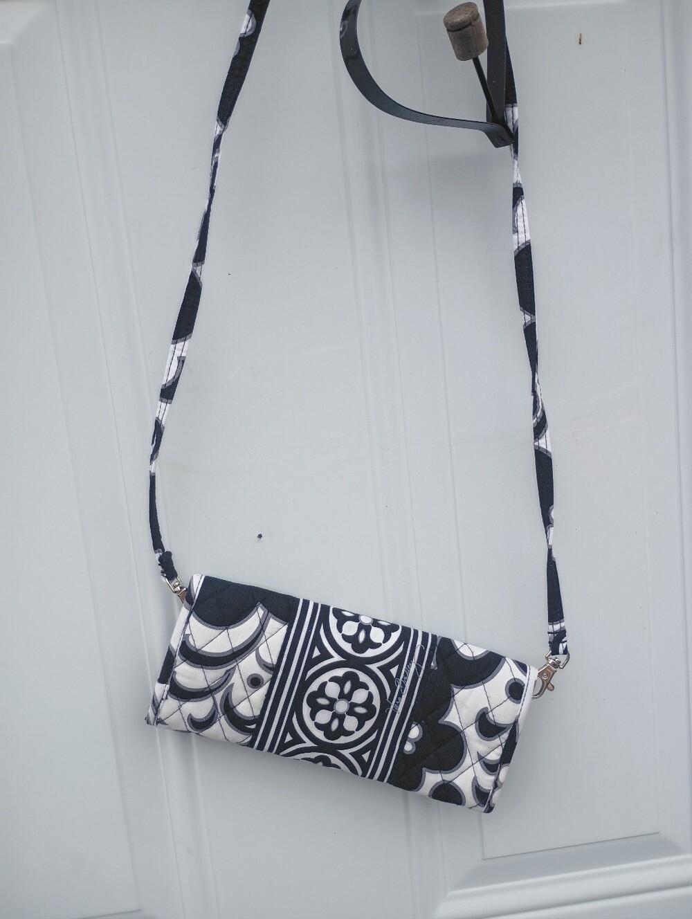Vera Bradley Black & White Patterned Crossbody Clutch - Magnetic Close